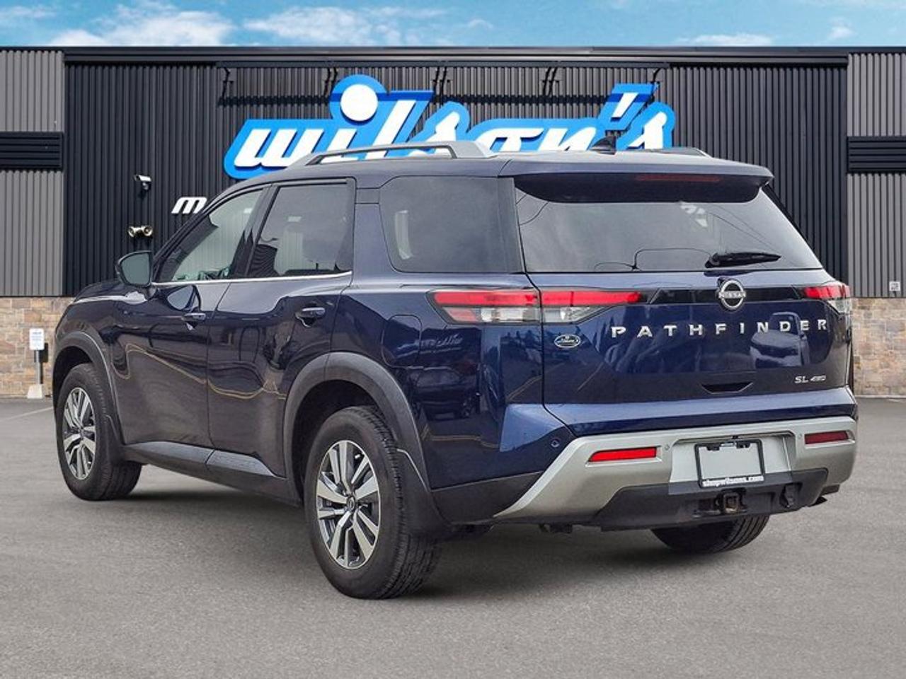 2024 Nissan Pathfinder SL 4WD | Leather | Sunroof | Nav | 360 Camera | Power Seats | Smart Cruise | Remote Start and More ! Photo2