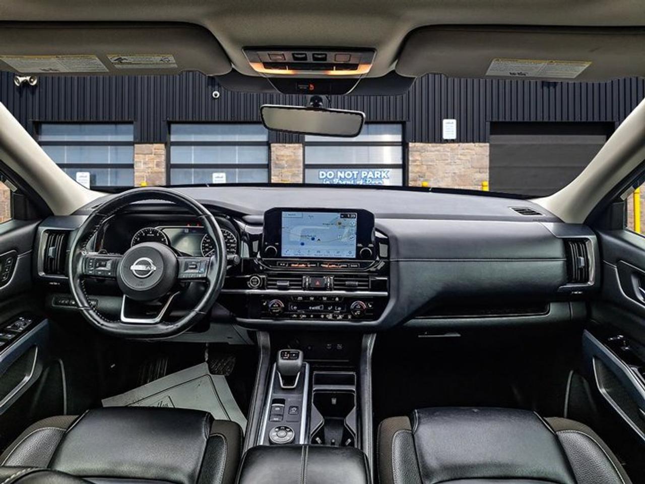 2024 Nissan Pathfinder SL 4WD | Leather | Sunroof | Nav | 360 Camera | Power Seats | Smart Cruise | Remote Start and More ! Photo