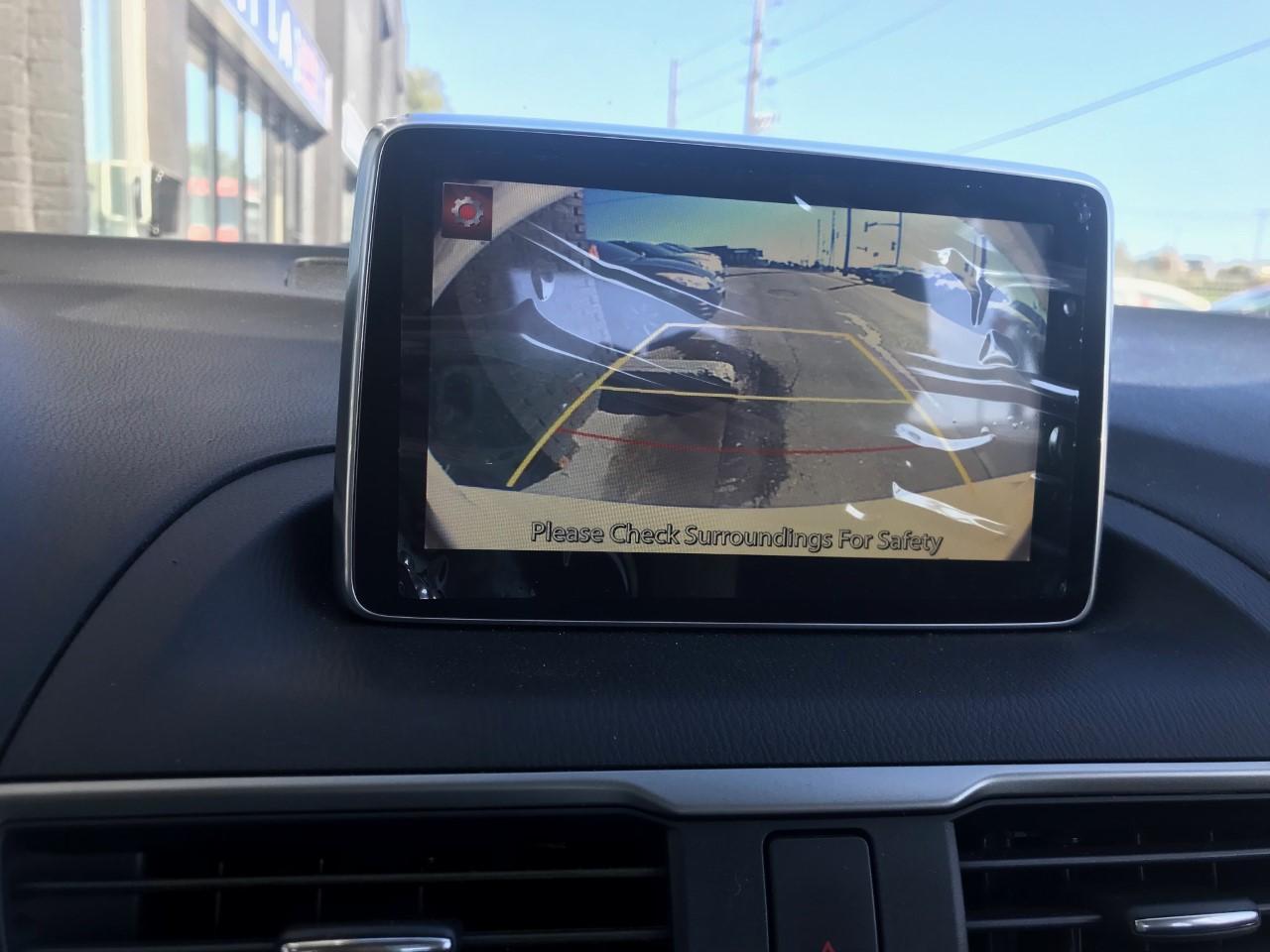 2015 Mazda MAZDA3 4dr Sdn Auto GS Photo