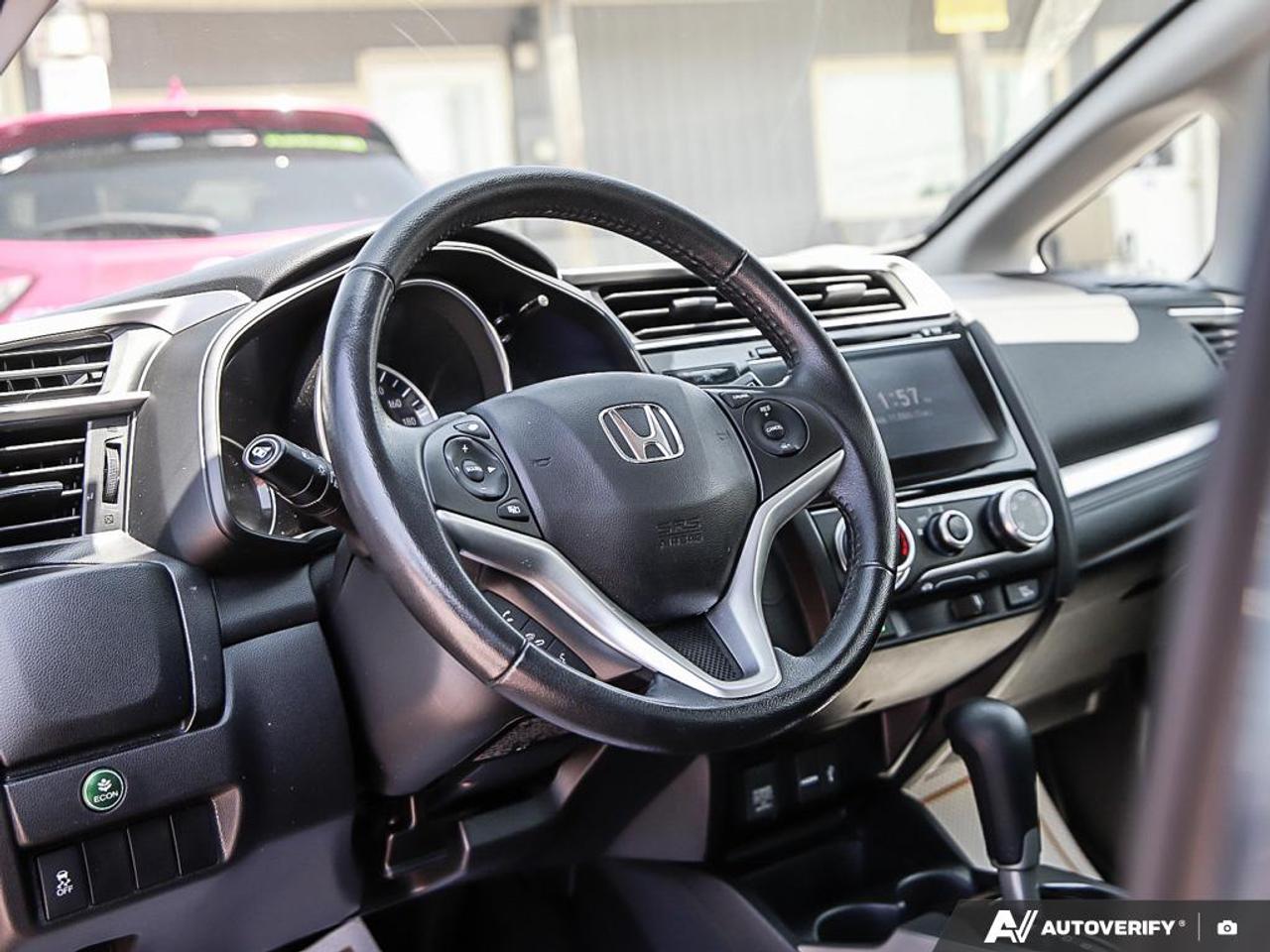 2016 Honda Fit EX, LOW KM'S, ECON, PWR S/ROOF, R/V CAM, H/SEATS Photo