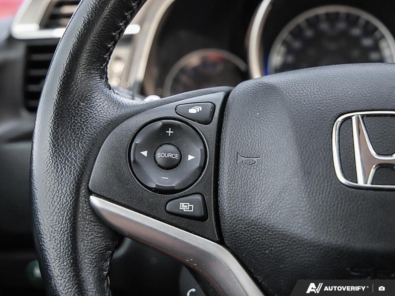 2016 Honda Fit EX, LOW KM'S, ECON, PWR S/ROOF, R/V CAM, H/SEATS - Photo #18
