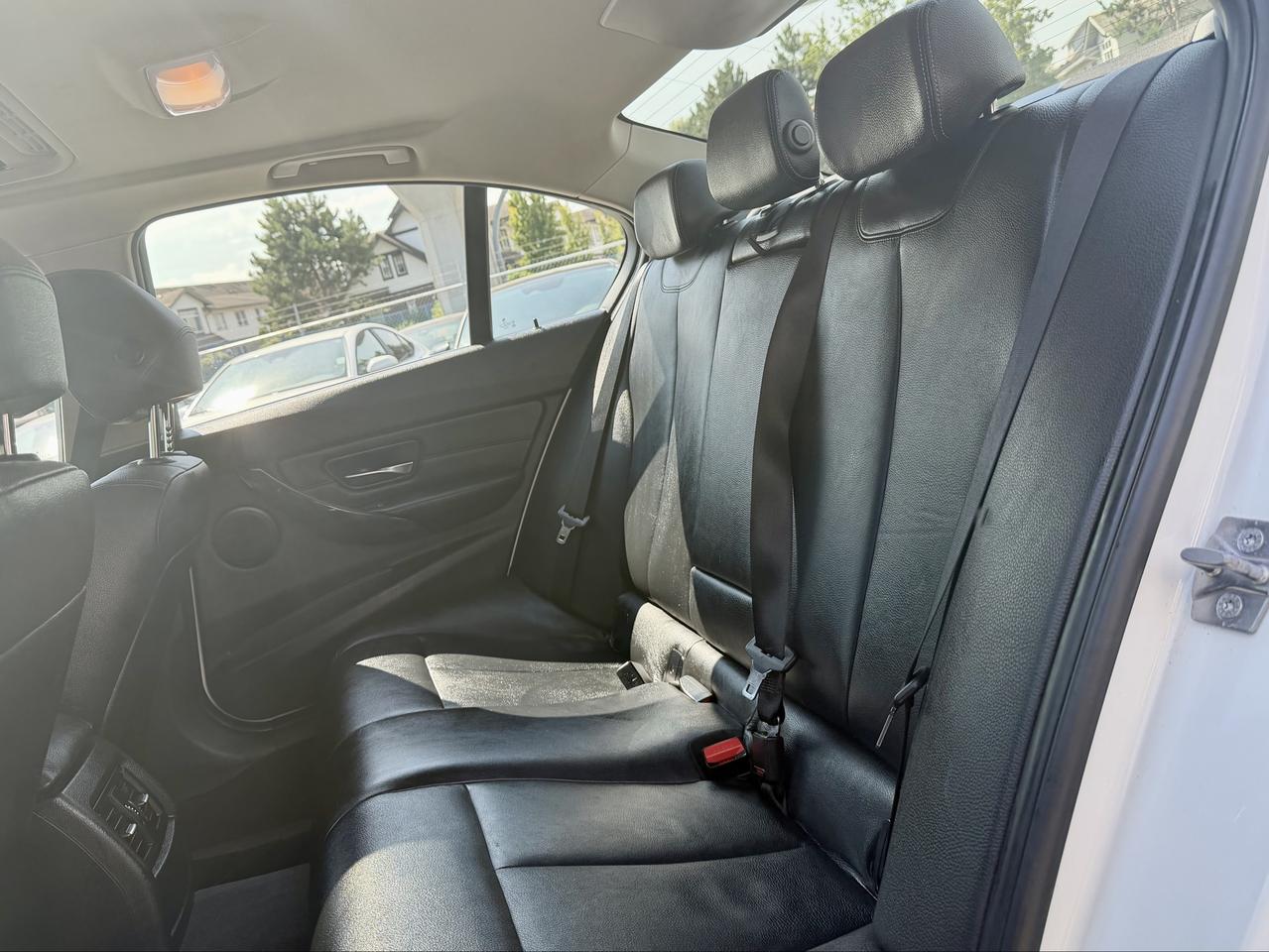 2014 BMW 3 Series FINANCING AVAILABLE Photo15