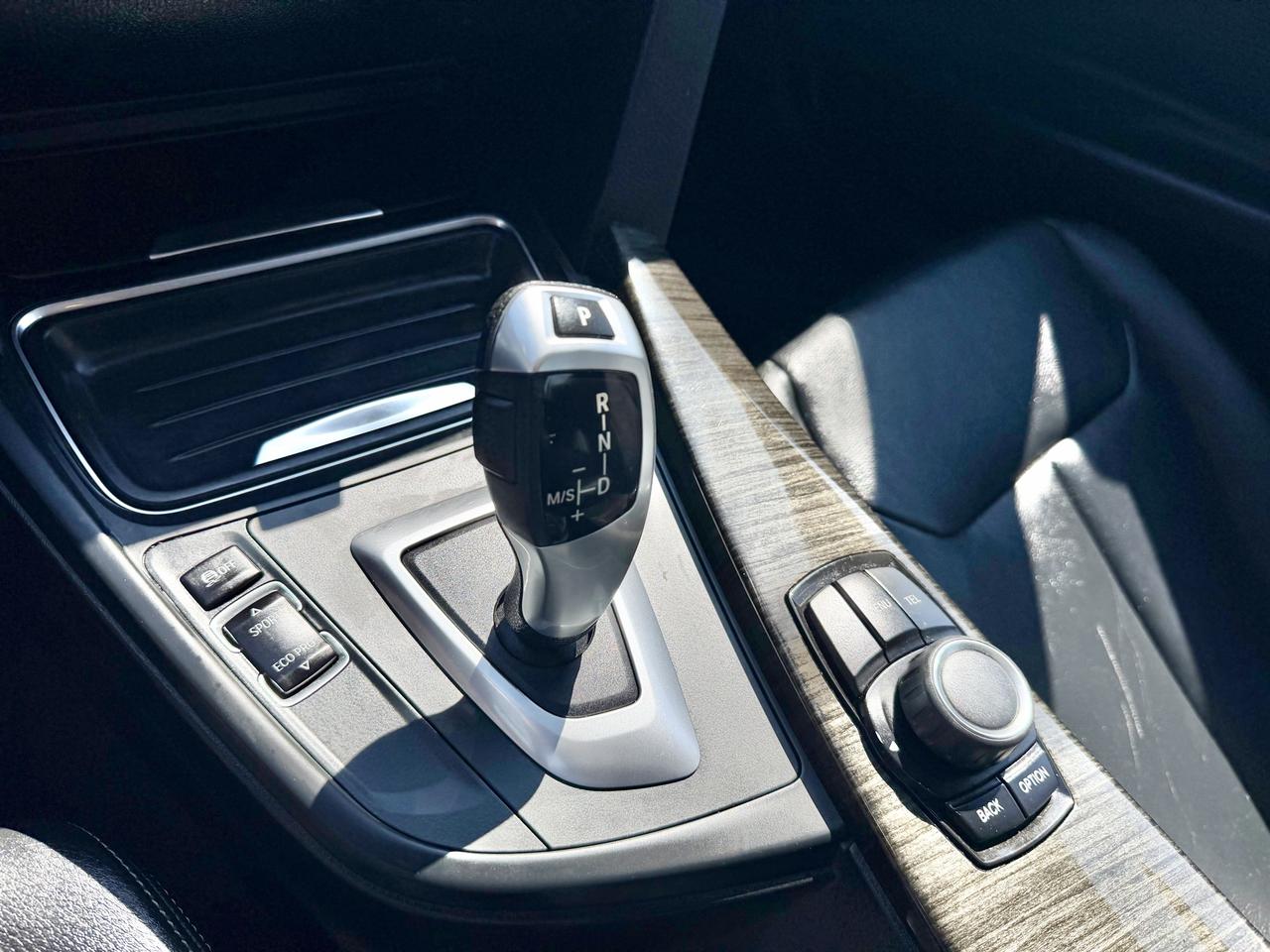 2014 BMW 3 Series FINANCING AVAILABLE Photo12