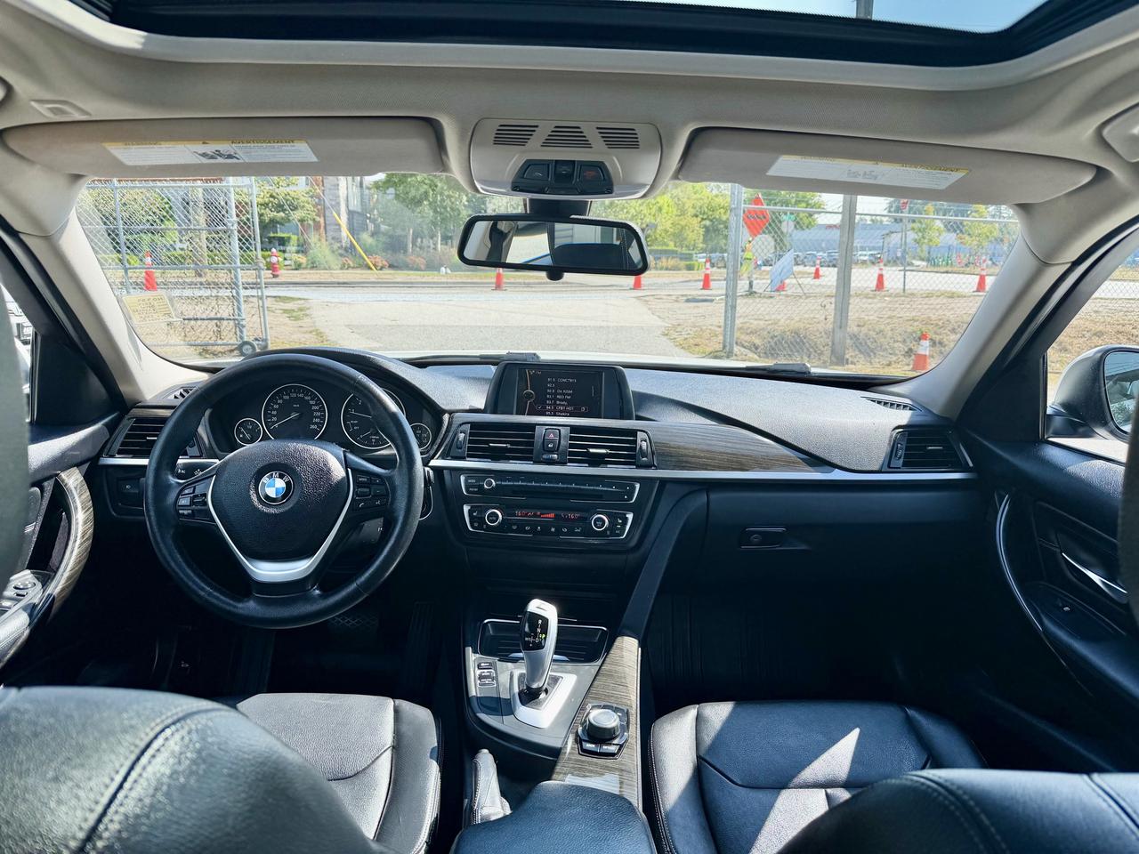 2014 BMW 3 Series FINANCING AVAILABLE Photo10
