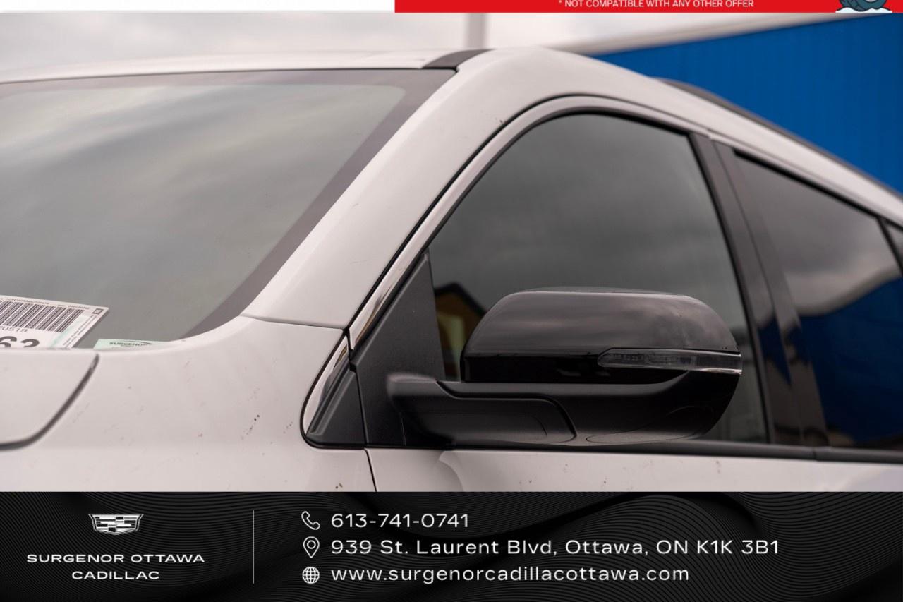 2027 Chevrolet Traverse AWD 4dr LT Photo4