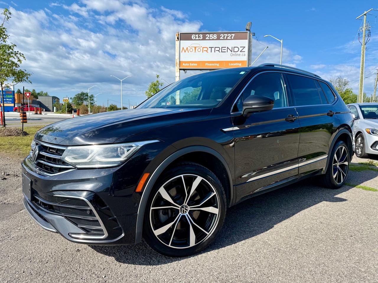 Cooled and Heated Seats ! Heated Steering ! Heated Rear Seats ! CarPlay ! AutoStart ! NAV ! Panoramic Roof ! Brown/Black Leather ! Adaptive Cruise ! Dual Zone Air ! Pwr Seats !