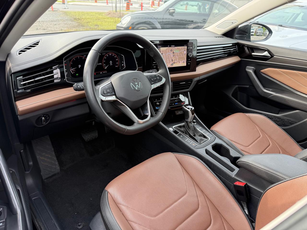 2025 Volkswagen Jetta Highline NAV! Sunroof! Brown Leather! Photo
