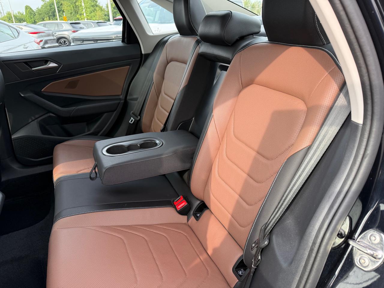 2025 Volkswagen Jetta Highline NAV! Sunroof! Brown Leather! Photo