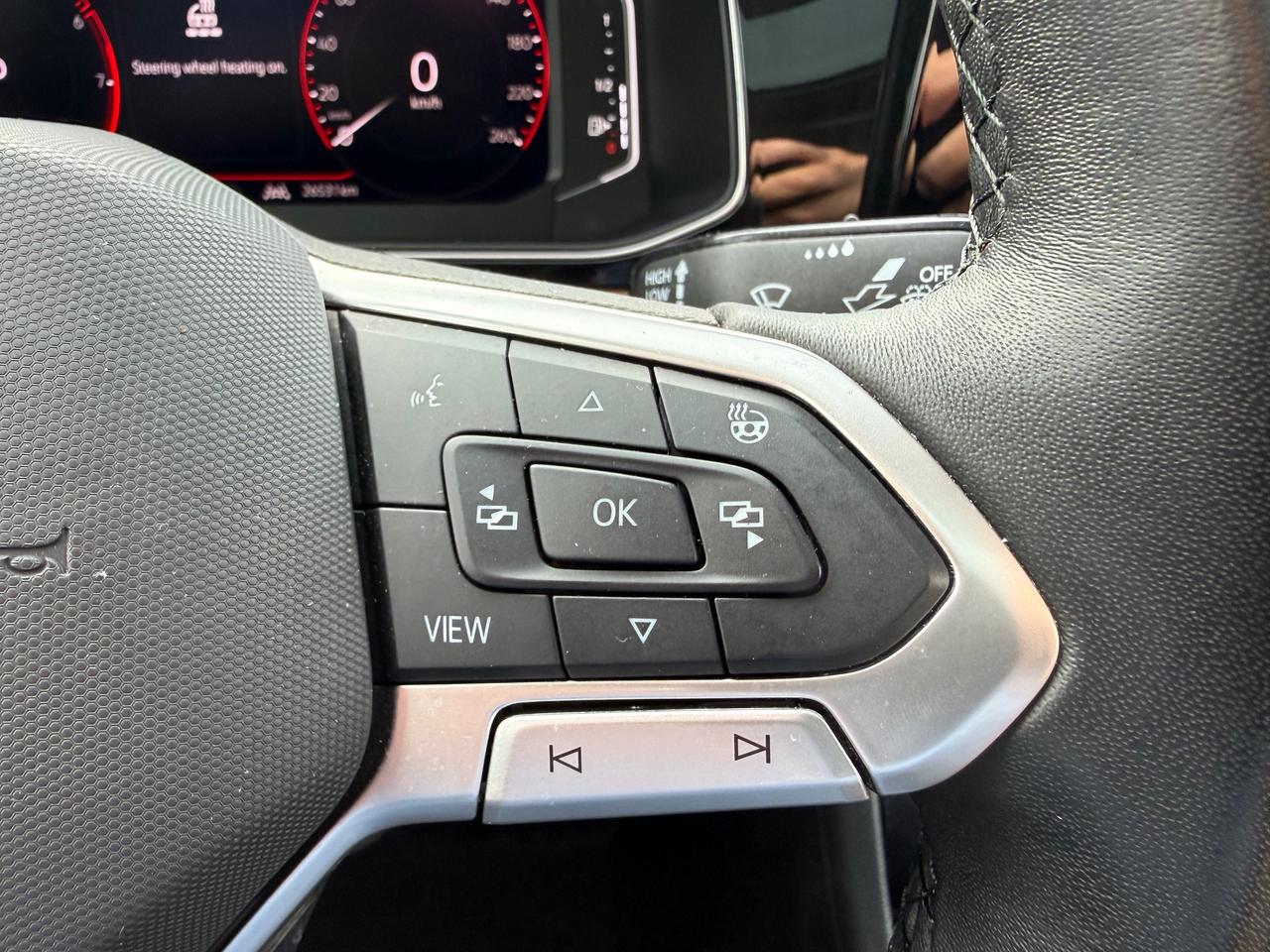 2025 Volkswagen Jetta Highline NAV! Sunroof! Brown Leather! Photo