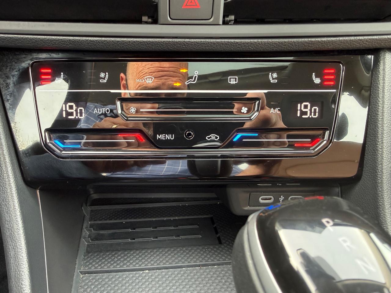 2025 Volkswagen Jetta Highline NAV! Sunroof! Brown Leather! Photo