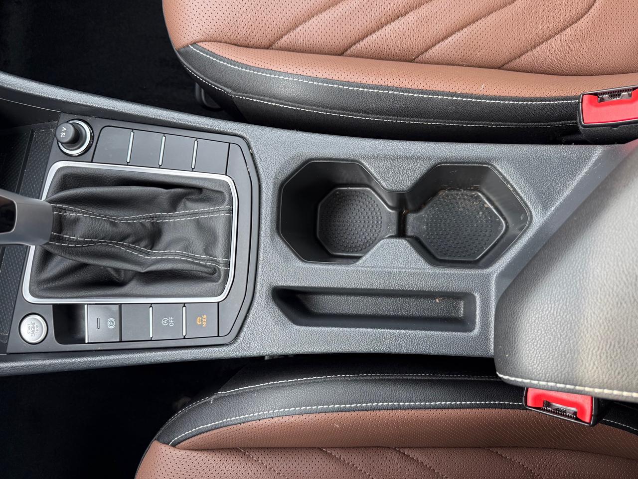 2025 Volkswagen Jetta Highline NAV! Sunroof! Brown Leather! Photo