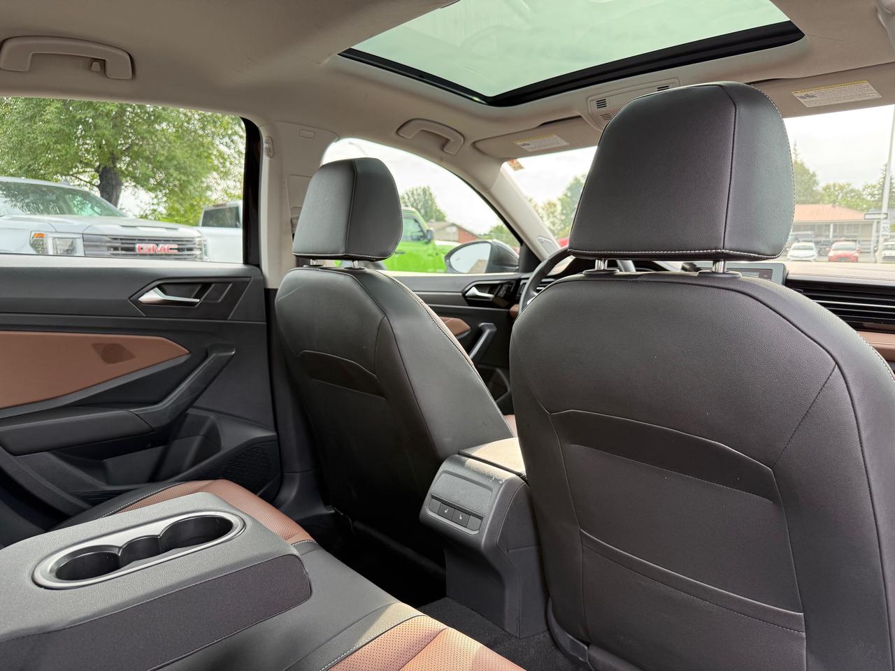 2025 Volkswagen Jetta Highline NAV! Sunroof! Brown Leather! Photo