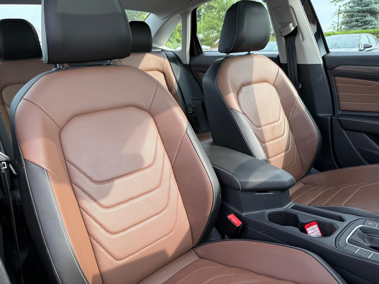2025 Volkswagen Jetta Highline NAV! Sunroof! Brown Leather! Photo