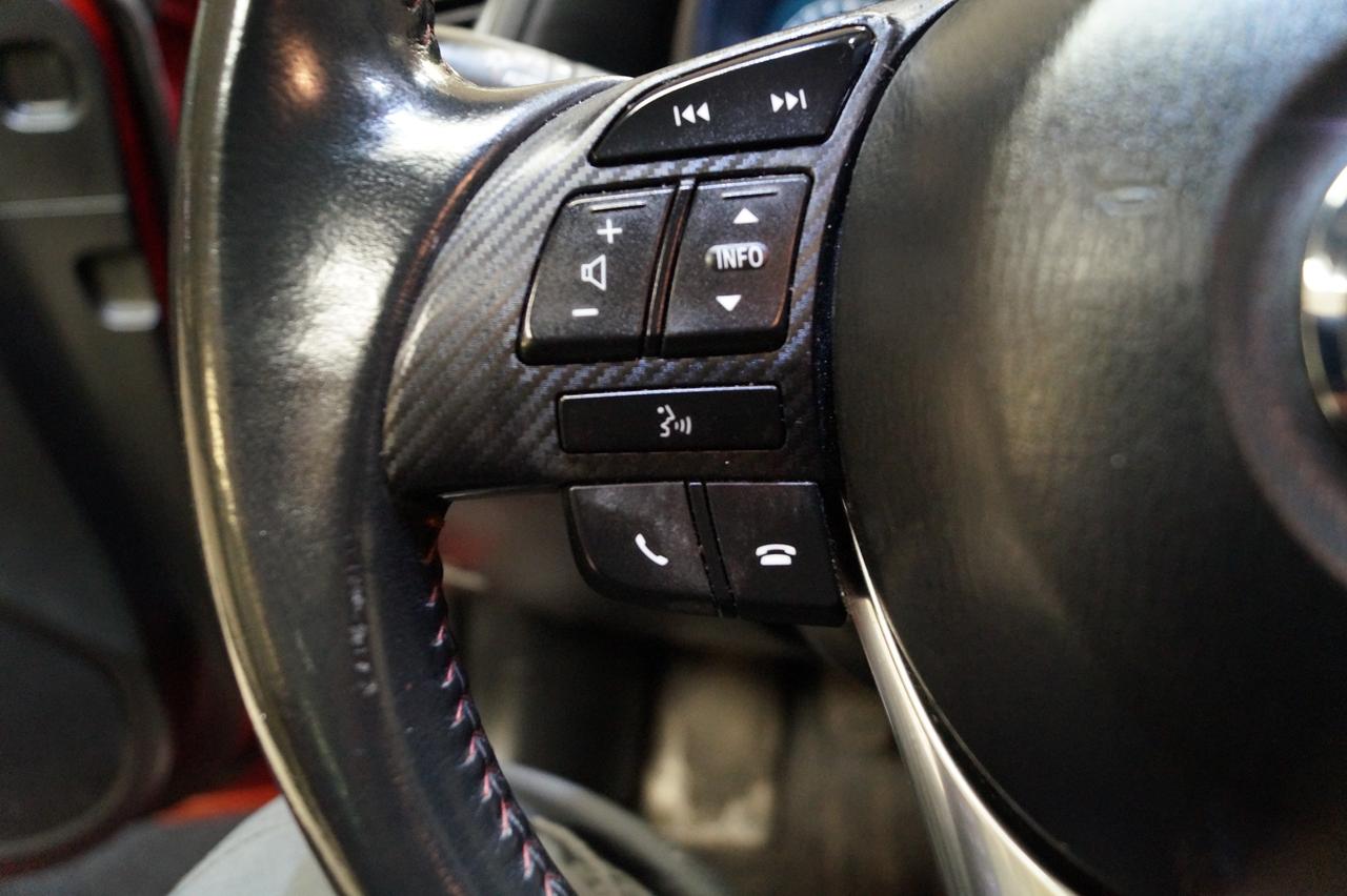 2015 Mazda MAZDA3 GS Photo