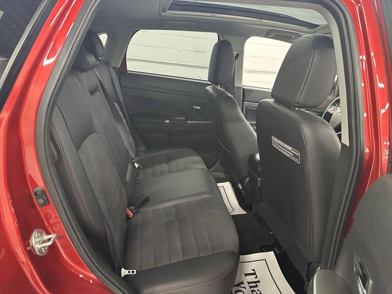 2018 Mitsubishi RVR GT Photo18