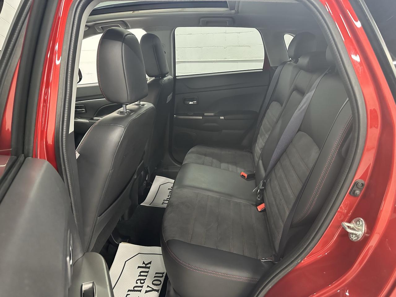2018 Mitsubishi RVR GT Photo8