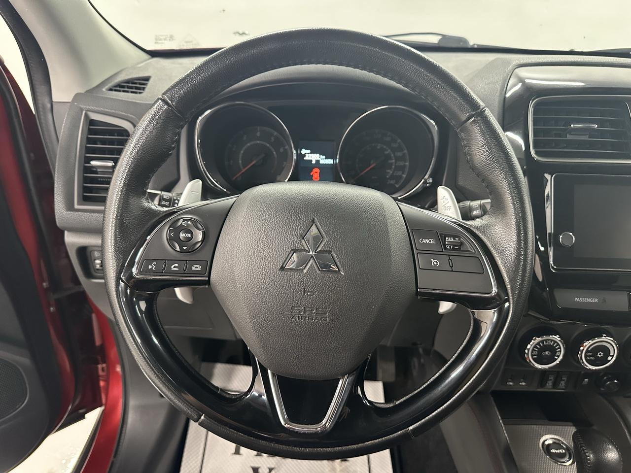2018 Mitsubishi RVR GT Photo13
