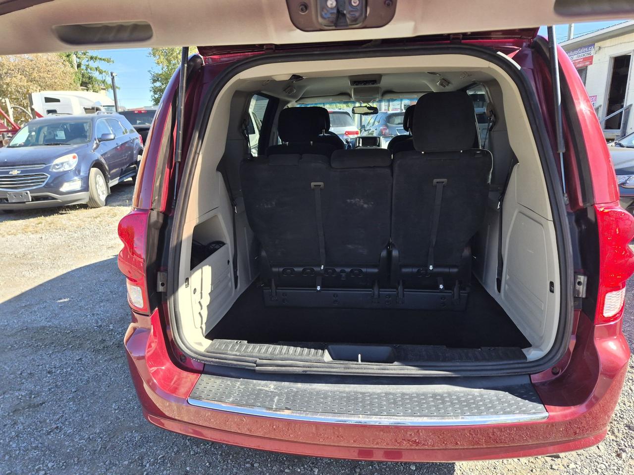 2016 Dodge Grand Caravan SXT Photo
