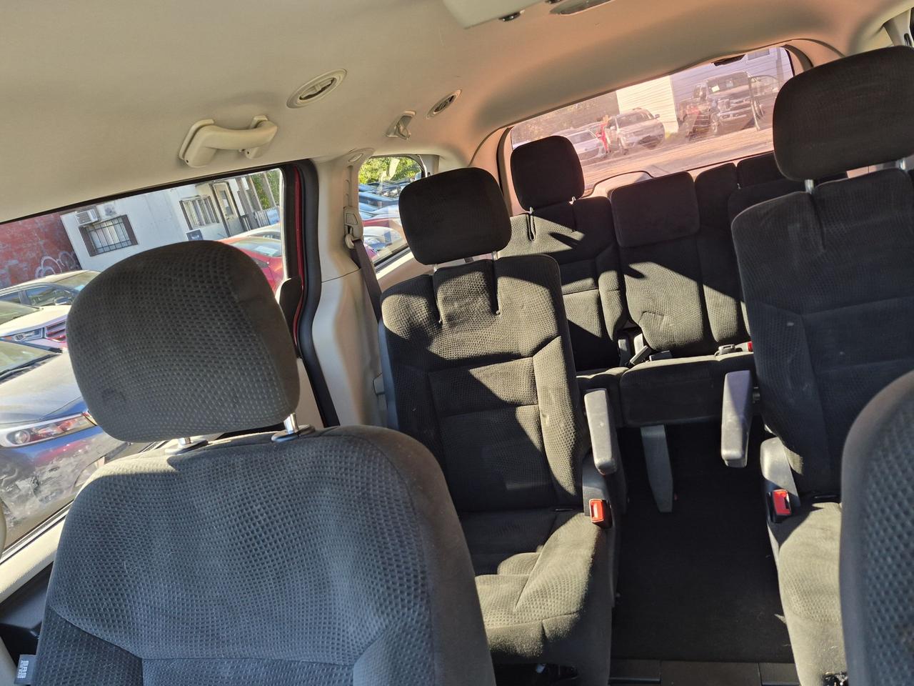 2016 Dodge Grand Caravan SXT Photo