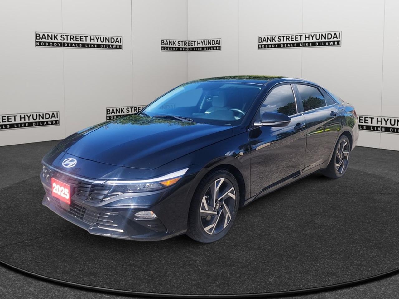 Used 2025 Hyundai Elantra Luxury IVT w/Two-Tone Interior for sale in Ottawa, ON