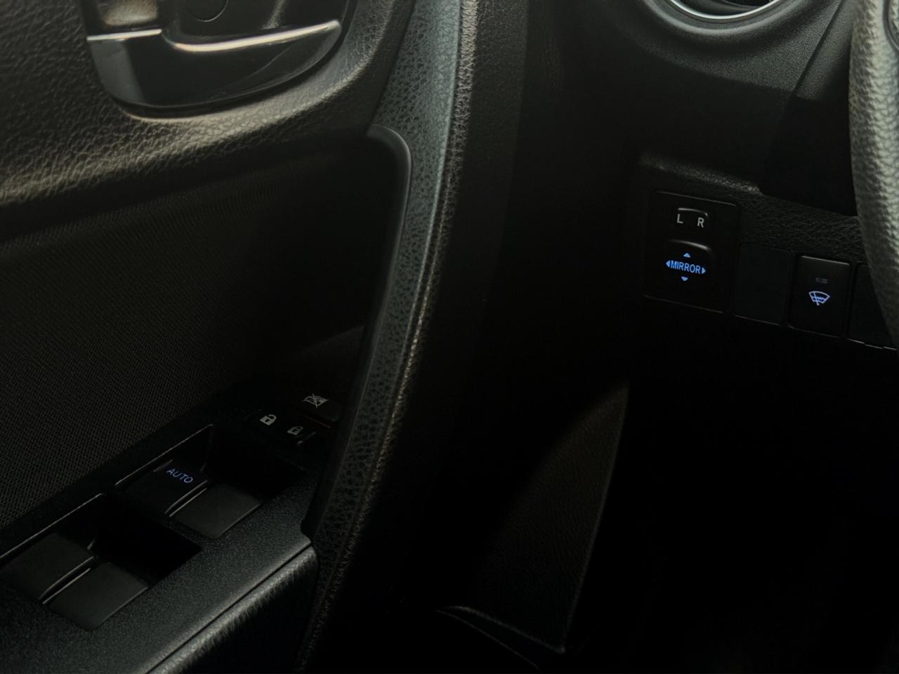 2017 Toyota Corolla 4dr Sdn CVT LE ECO Photo