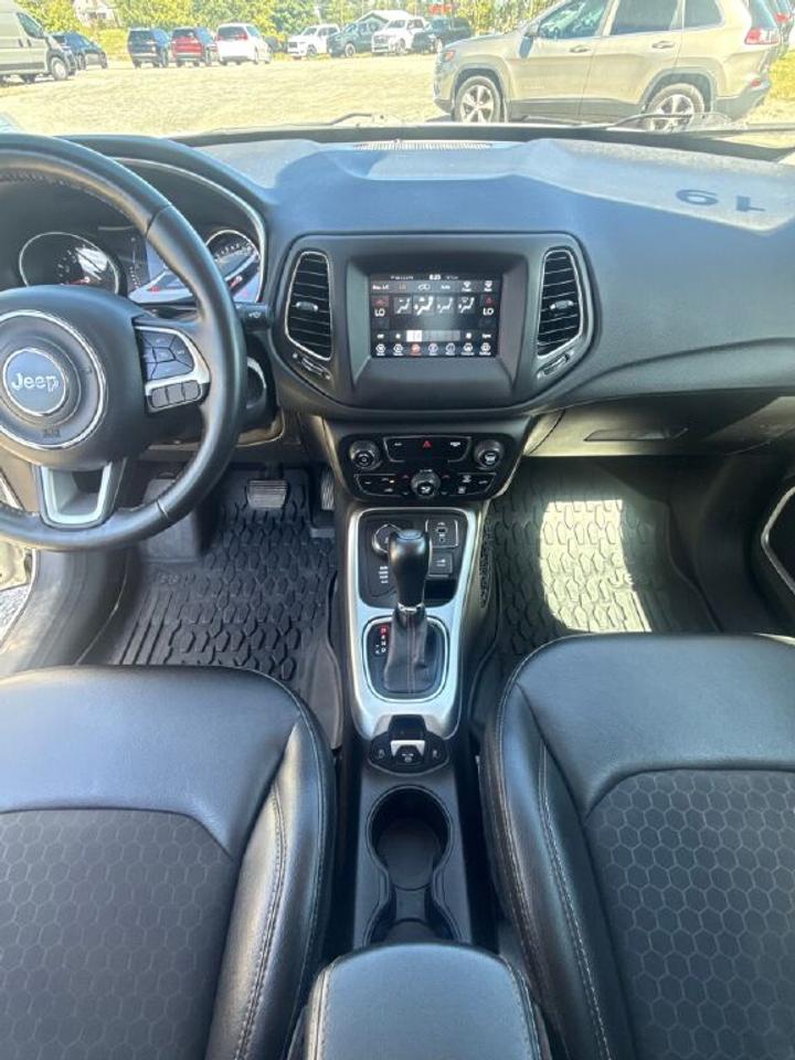 2019 Jeep Compass Latitude Photo