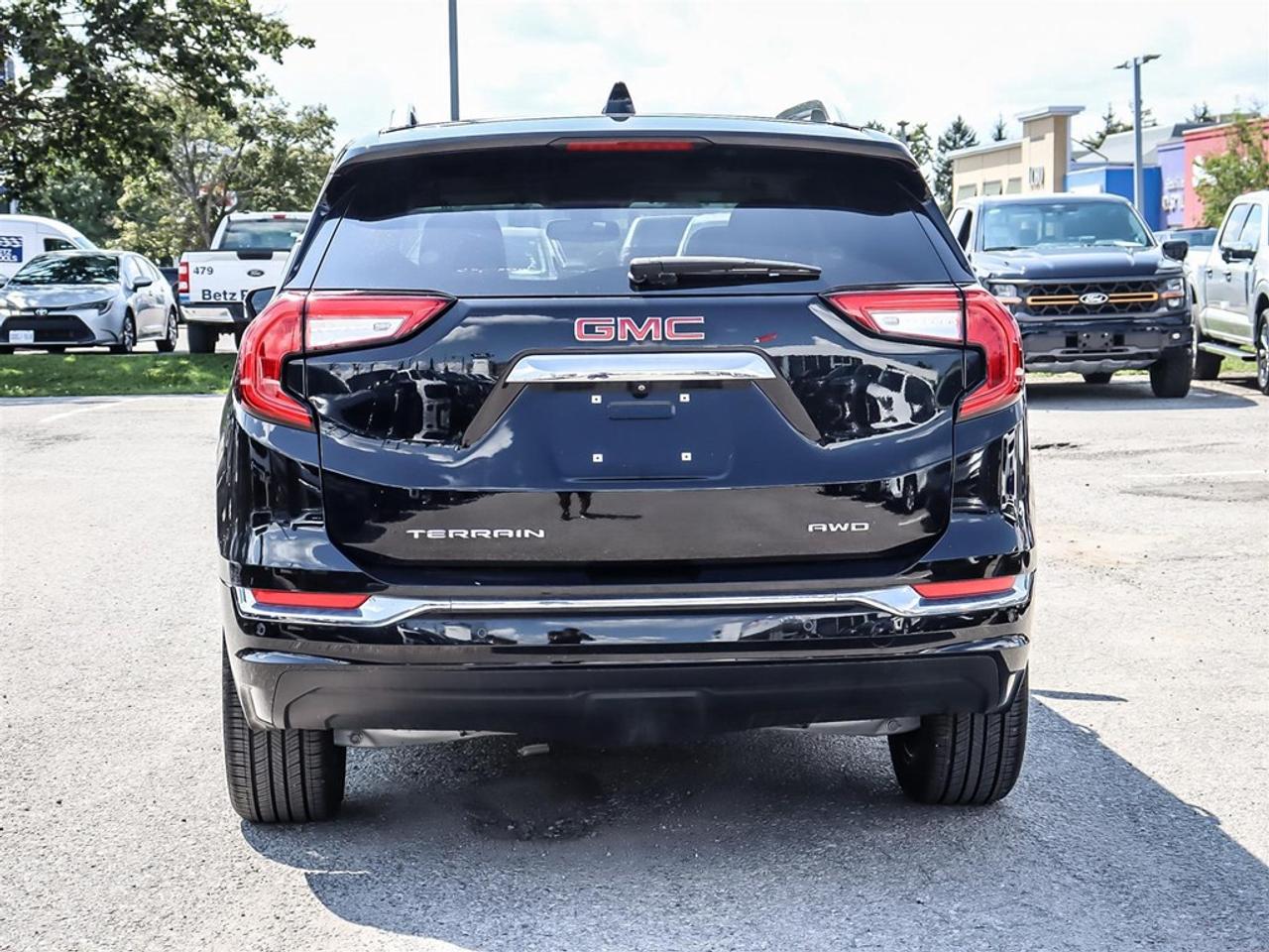 2024 GMC Terrain Awd 4dr Denali Photo4