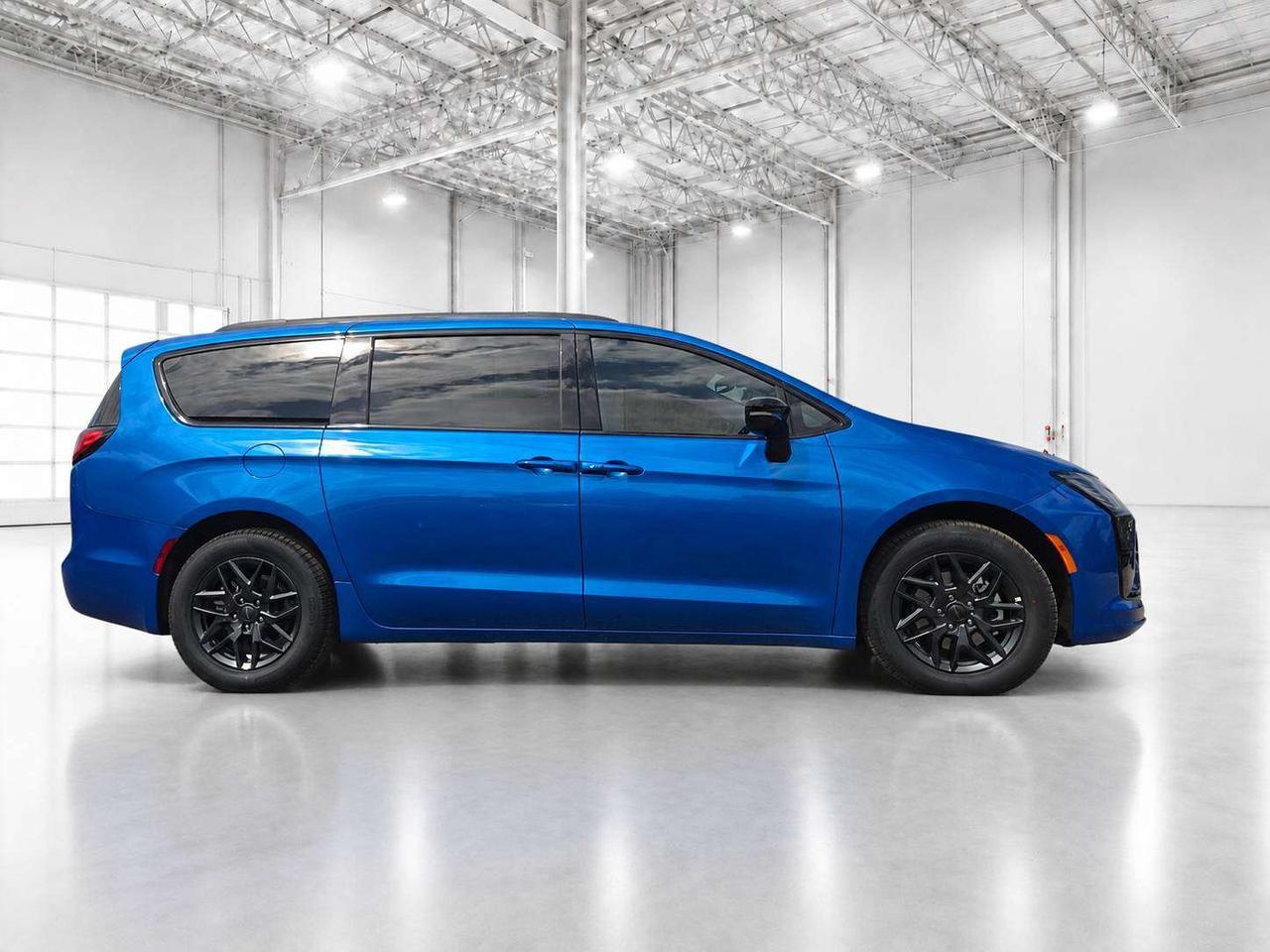 2027 Chrysler Pacifica SELECT | Leather | S APP PKG | Pwr Sliding Doors Photo