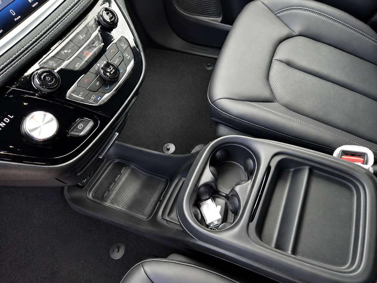 2027 Chrysler Pacifica SELECT | Leather | S APP PKG | Pwr Sliding Doors Photo