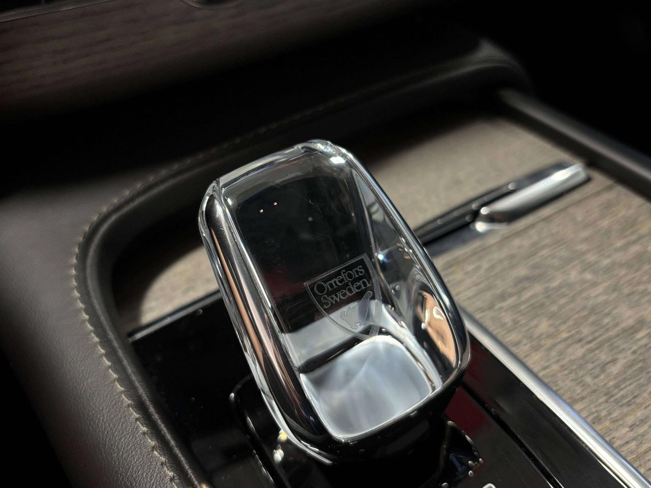 2024 Volvo XC90 Ultimate|B6AWD|BRIGHT THEME|LOADED|7PASS|NAV|HUD|+ Photo