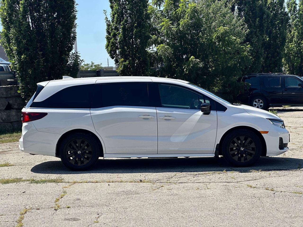 2026 Honda Odyssey Sport-L | BACKUP CAMERA | BLUETOOTH | REMOTE START Photo