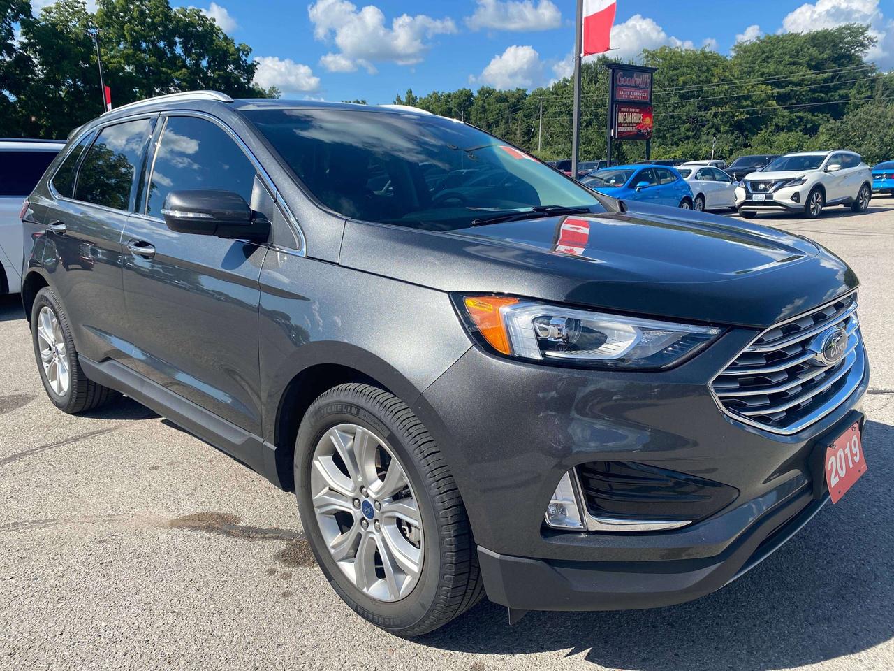 2019 Ford Edge TITANIUM, CLEAN CARFAX, AWD, LEATHER, REMOTE START Photo