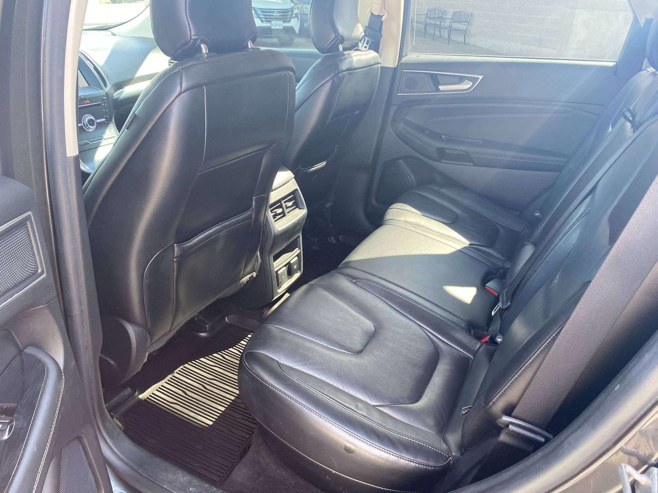 2019 Ford Edge TITANIUM, CLEAN CARFAX, AWD, LEATHER, REMOTE START - Photo #19