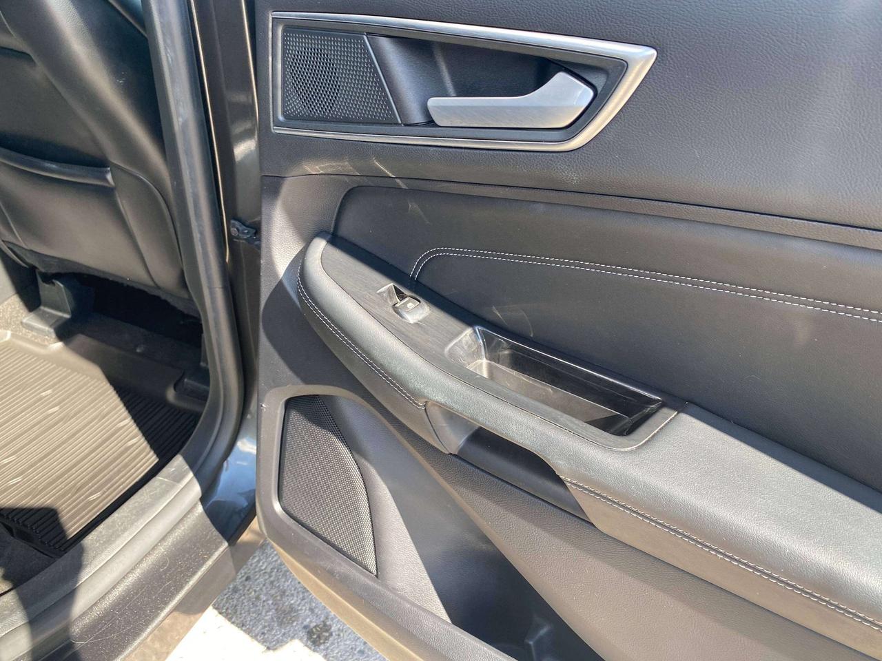 2019 Ford Edge TITANIUM, CLEAN CARFAX, AWD, LEATHER, REMOTE START - Photo #22