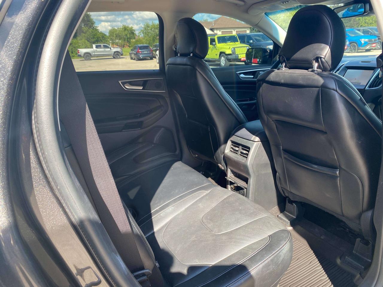 2019 Ford Edge TITANIUM, CLEAN CARFAX, AWD, LEATHER, REMOTE START - Photo #23