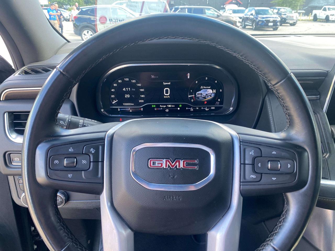 2024 GMC Yukon SLE, CLEAN CARFAX, 8 PASS, REMOTE START! Photo
