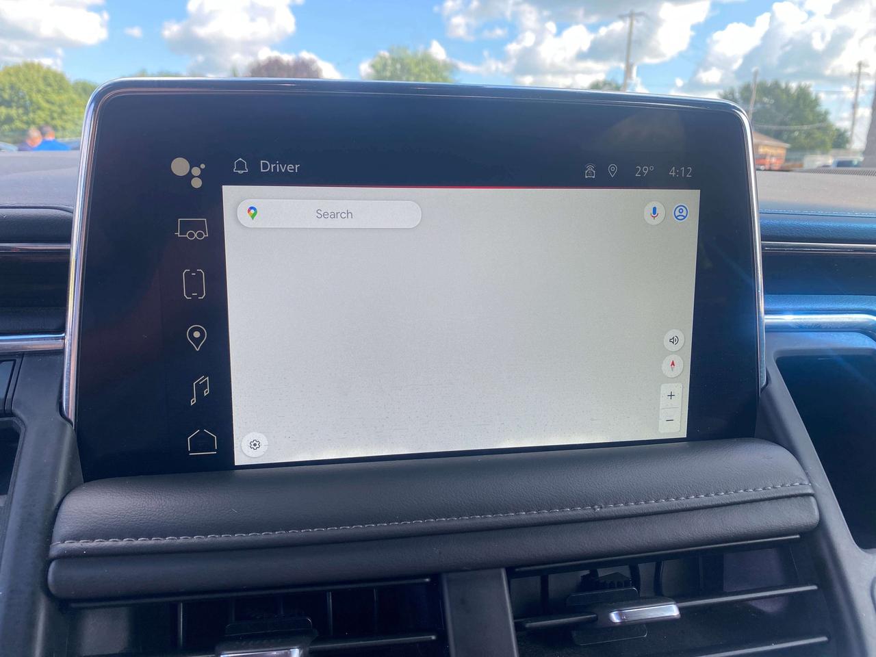 2024 GMC Yukon SLE, CLEAN CARFAX, 8 PASS, REMOTE START! - Photo #16