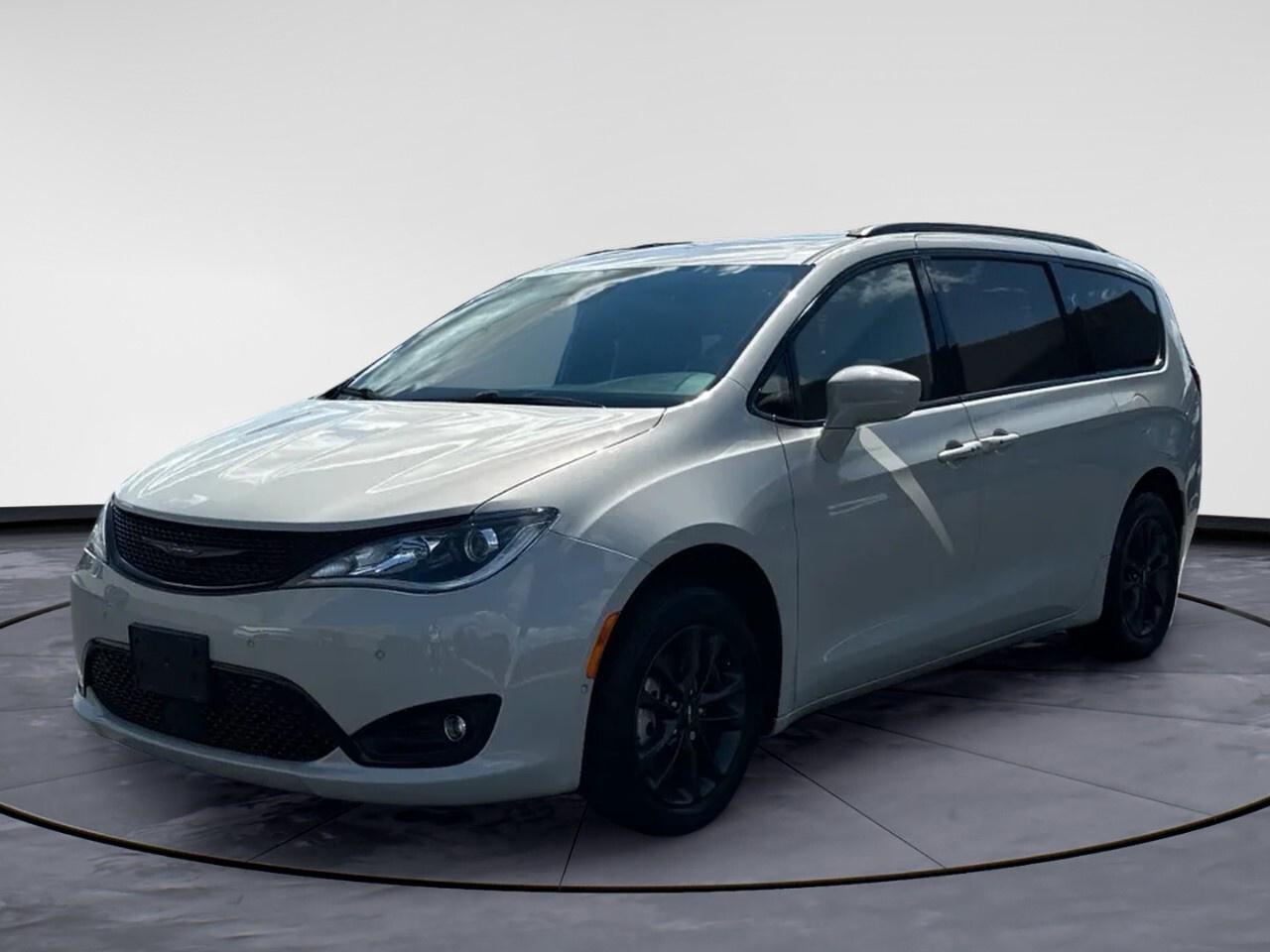 Used 2020 Chrysler Pacifica Launch Edition AWD for sale in Windsor, ON