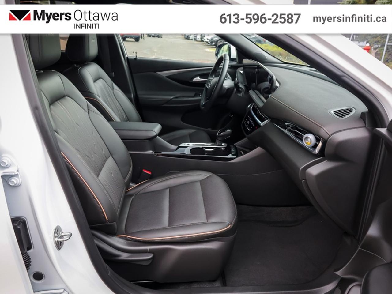 2024 Buick Envista Avenir   Moonroof, Heated Leather Seats, Low KMS Photo