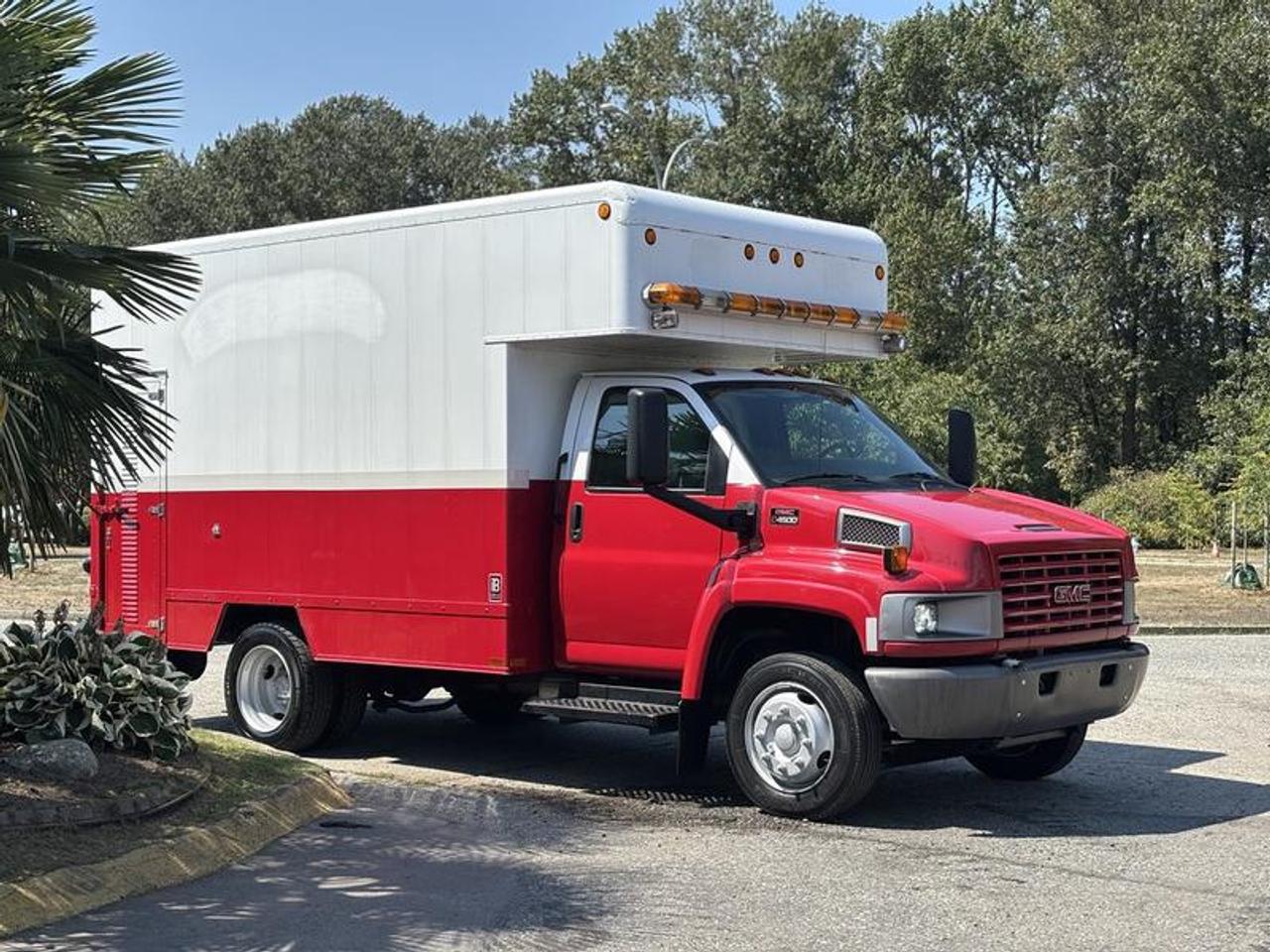 Used 2007 GMC 4500 C TopKick Cube Van With Shelving for sale in Burnaby, BC
