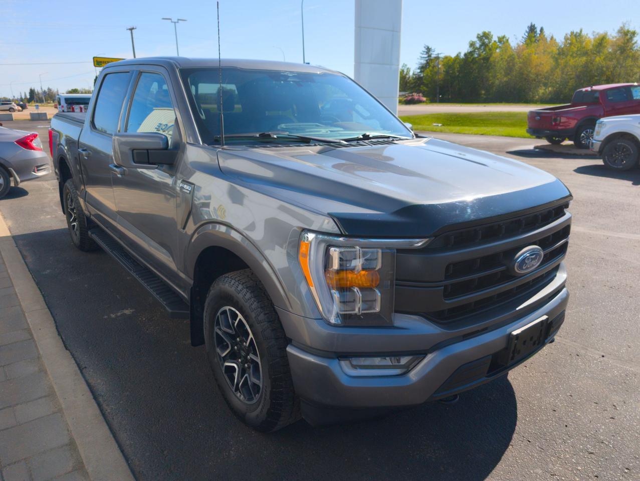 2023 Ford F-150 Lariat Photo3