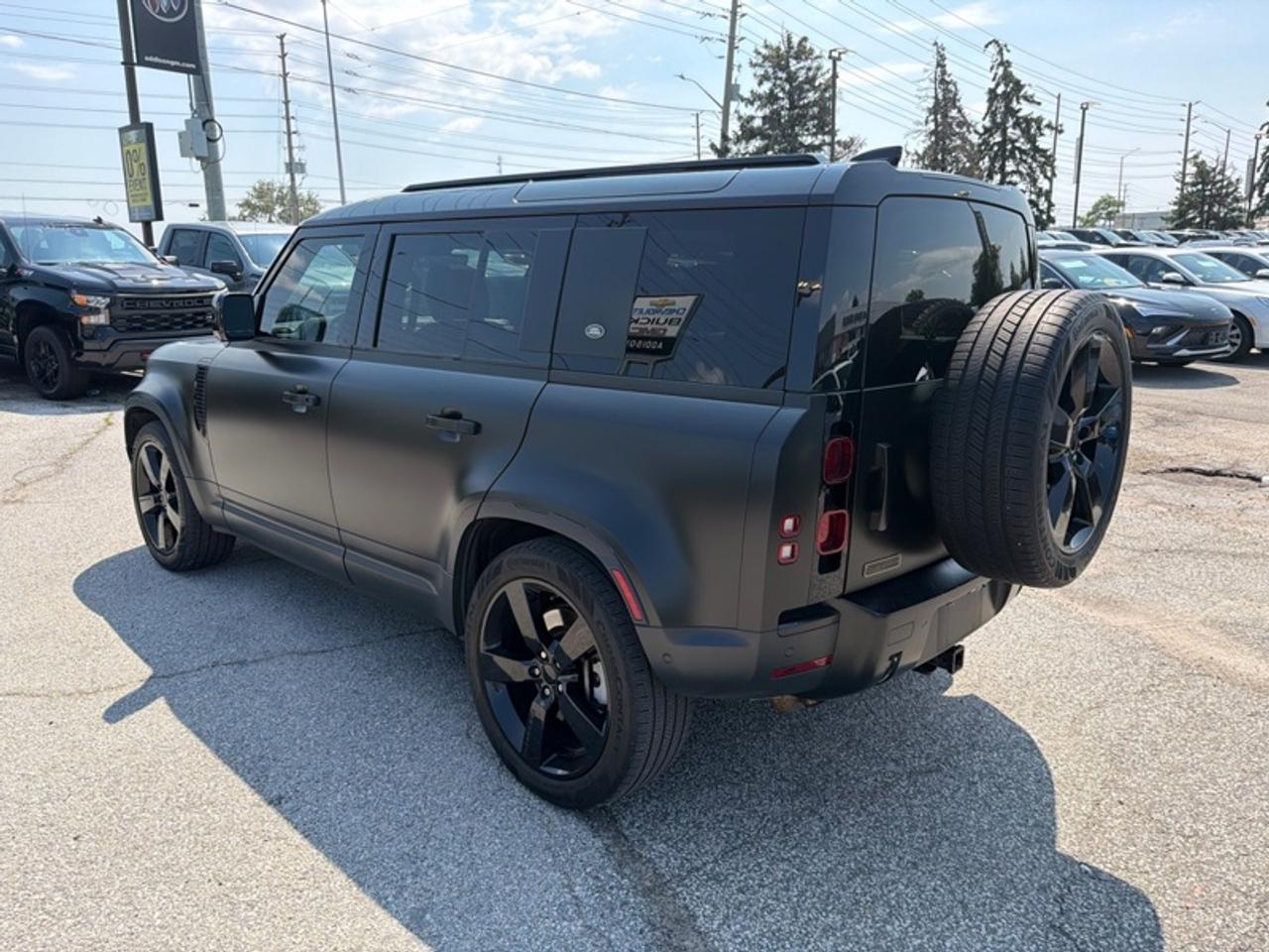 2020 Land Rover Defender First Edition 110 Photo