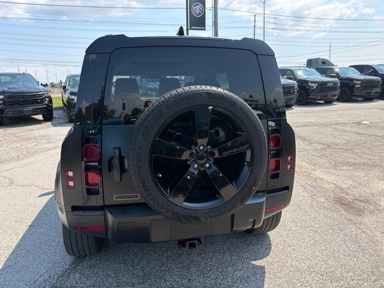 2020 Land Rover Defender First Edition 110 Photo
