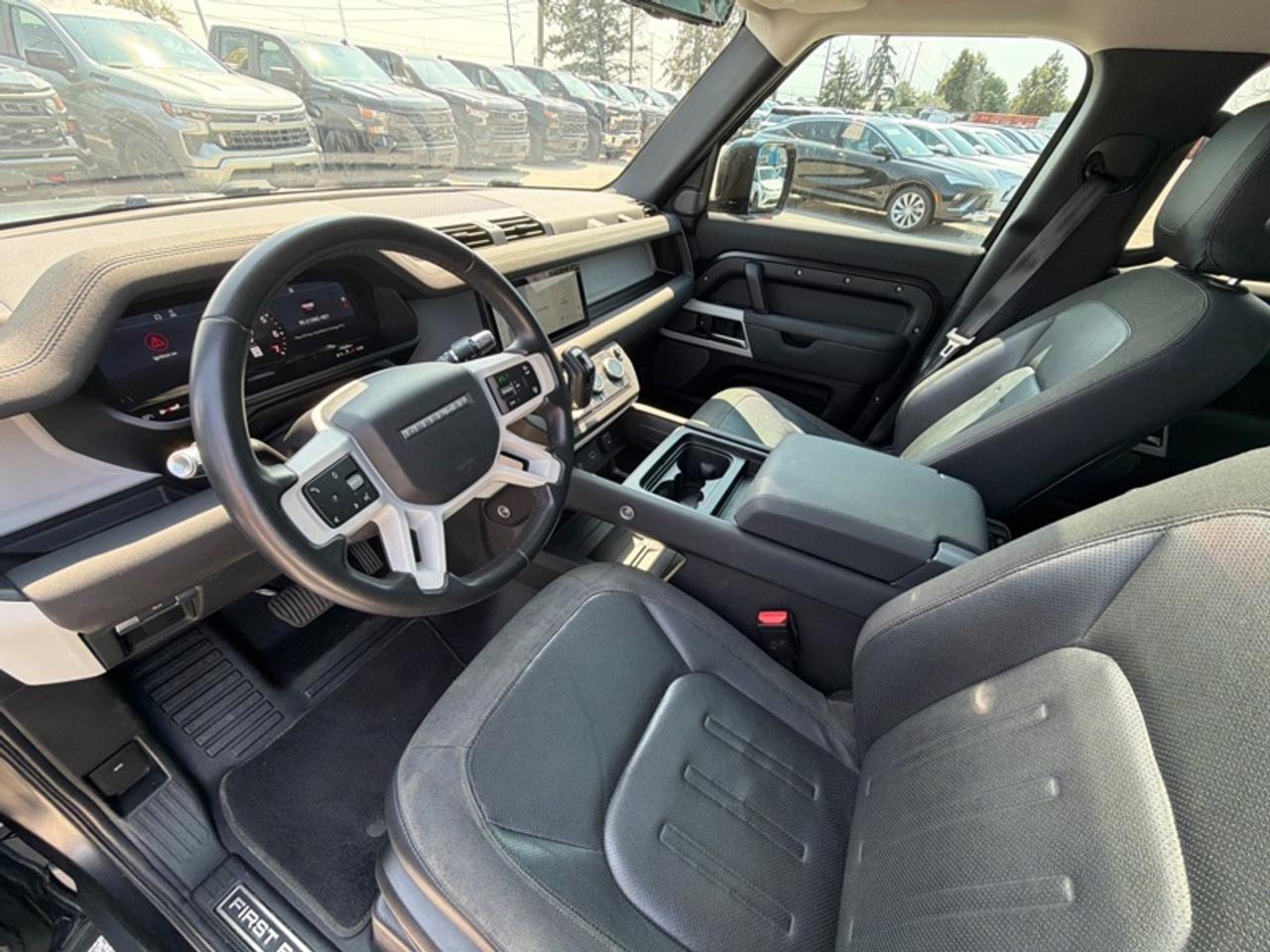 2020 Land Rover Defender First Edition 110 Photo
