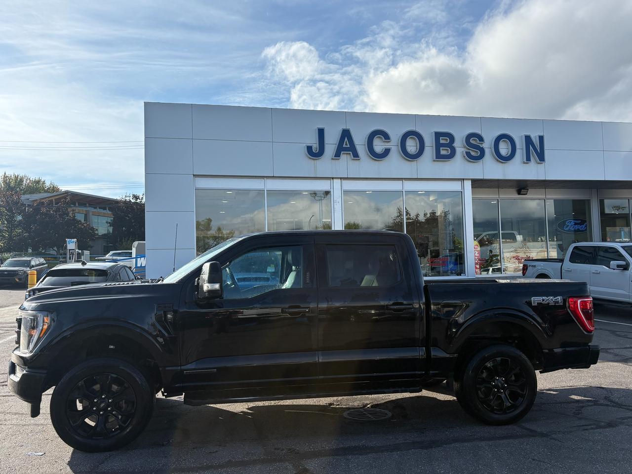 2023 Ford F-150 XLT Photo1