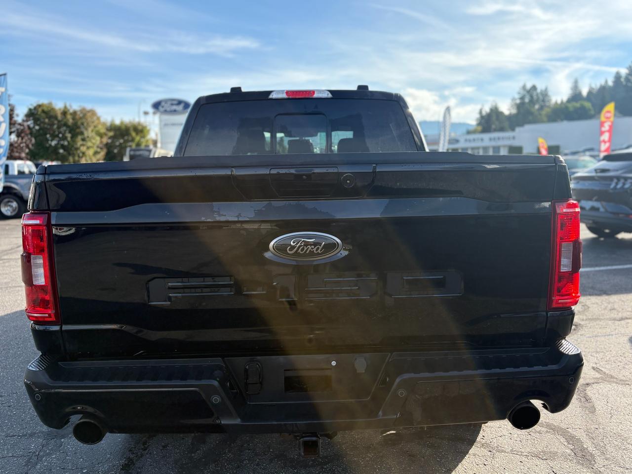 2023 Ford F-150 XLT Photo3