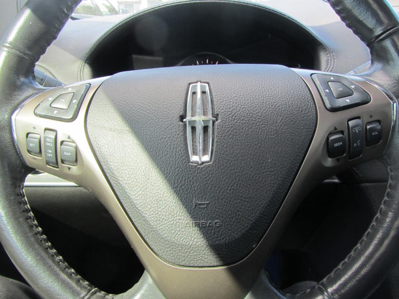 2013 Lincoln MKX AWD 4DR Photo