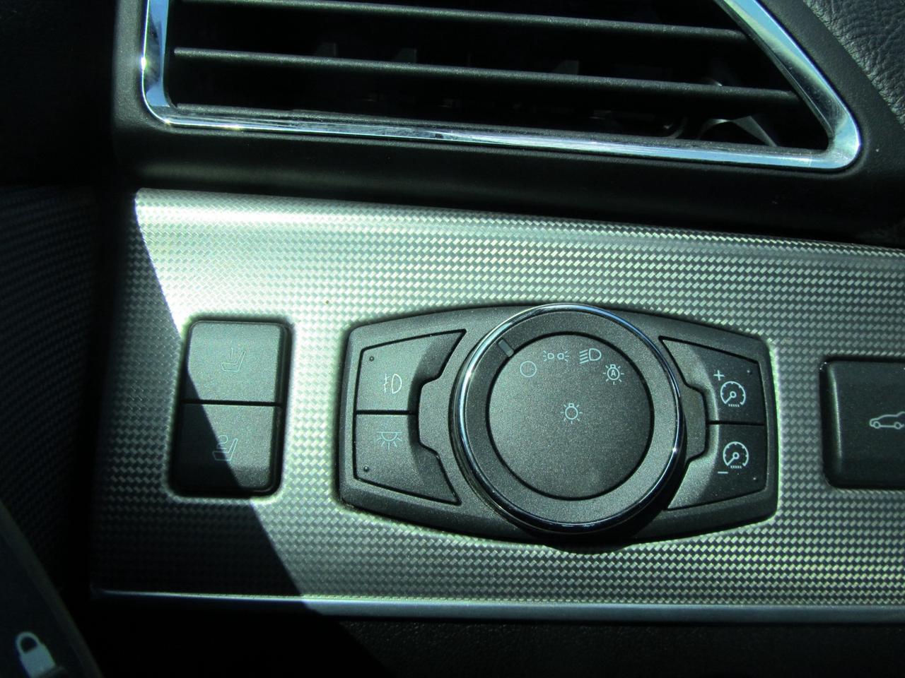 2013 Lincoln MKX AWD 4DR Photo