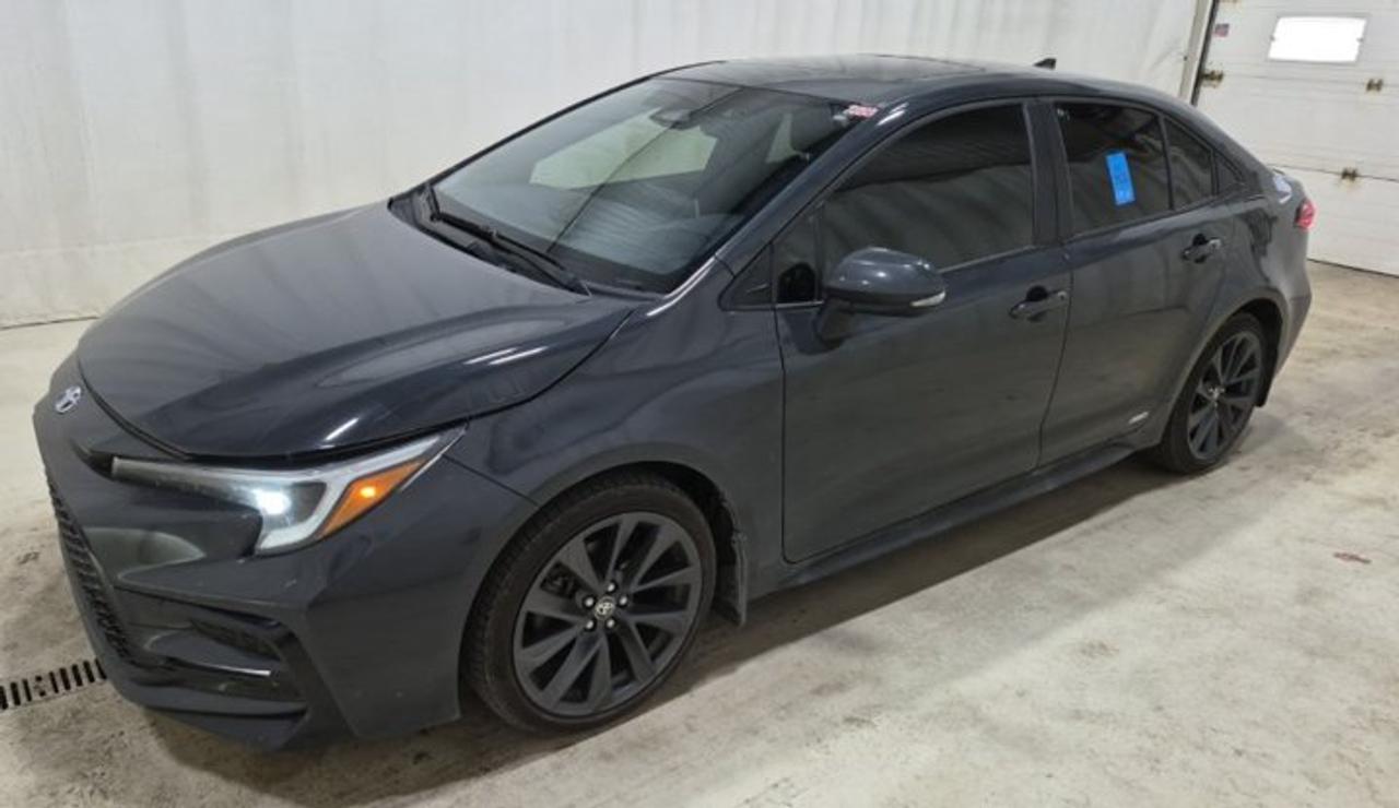 Used 2024 Toyota Corolla Hybrid XSE AWD  | Leather | Sunroof | Nav | CarPlay + Android | Power Seat | Heated Seats and More ! for sale in Guelph, ON