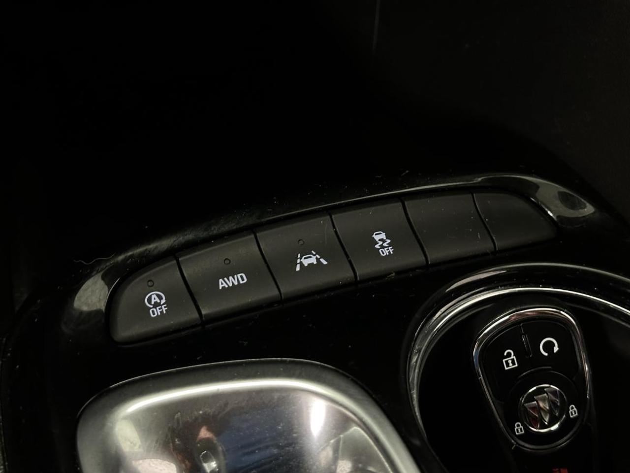 2022 Buick Encore GX Preferred PREFERRED/AWD/13000KM/OFF 1 OWNER GMAC LEASE! Photo
